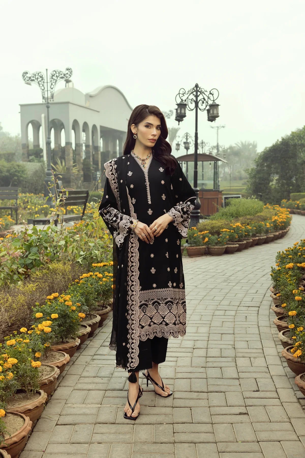 LSM-LG-IZ-0305 3 Piece Lawn Suit