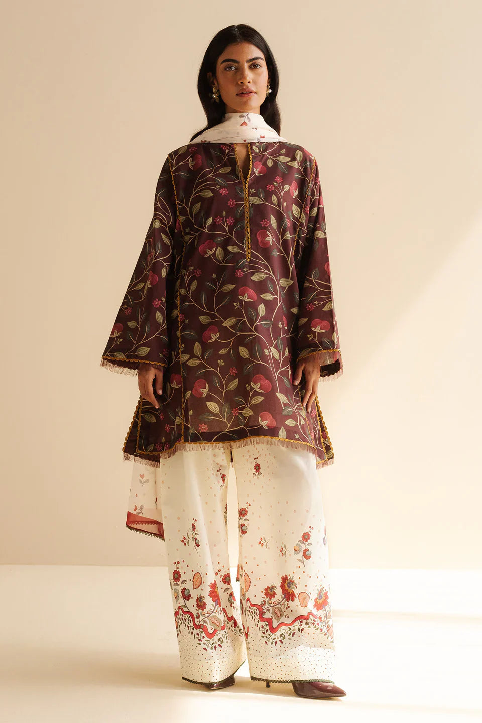 Zara Shahjahan Coco-7A Rey 3-Piece Printed Lawn (Lawn Shirt, Cambric Pants, Silk Dupatta)